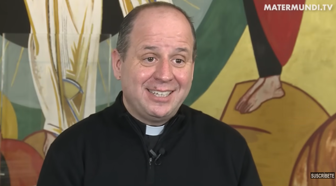 Entrevista al padre Javier García Valenzuela